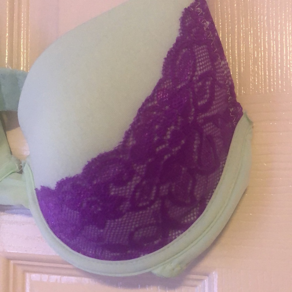 Always a Flirt bra. Size 34C. Gently worn. - Picture 6 of 6